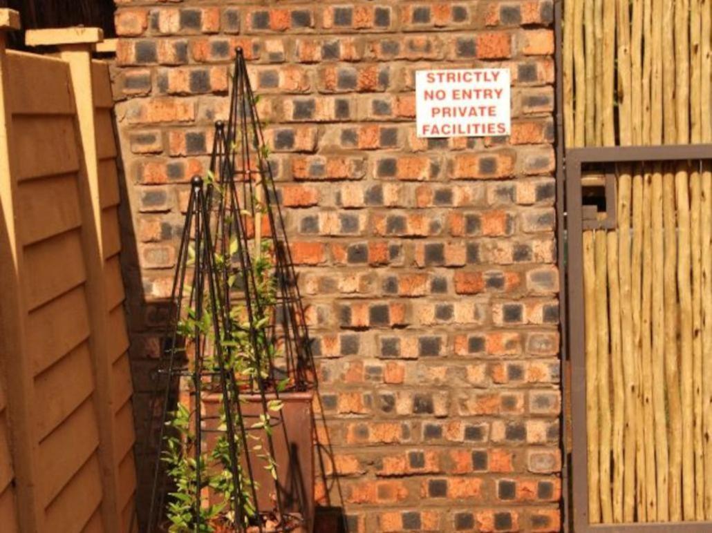Ruresta Guesthouse Bloemfontein Quarto foto